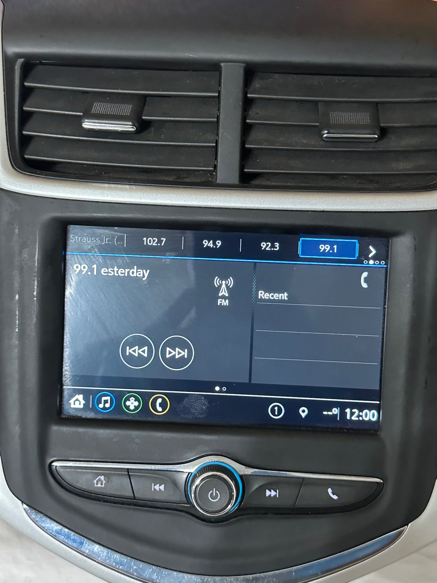 2017 - 2018 Chevrolet Chevy Cruze Malibu OEM 7 Radio Touch Screen Multi Media