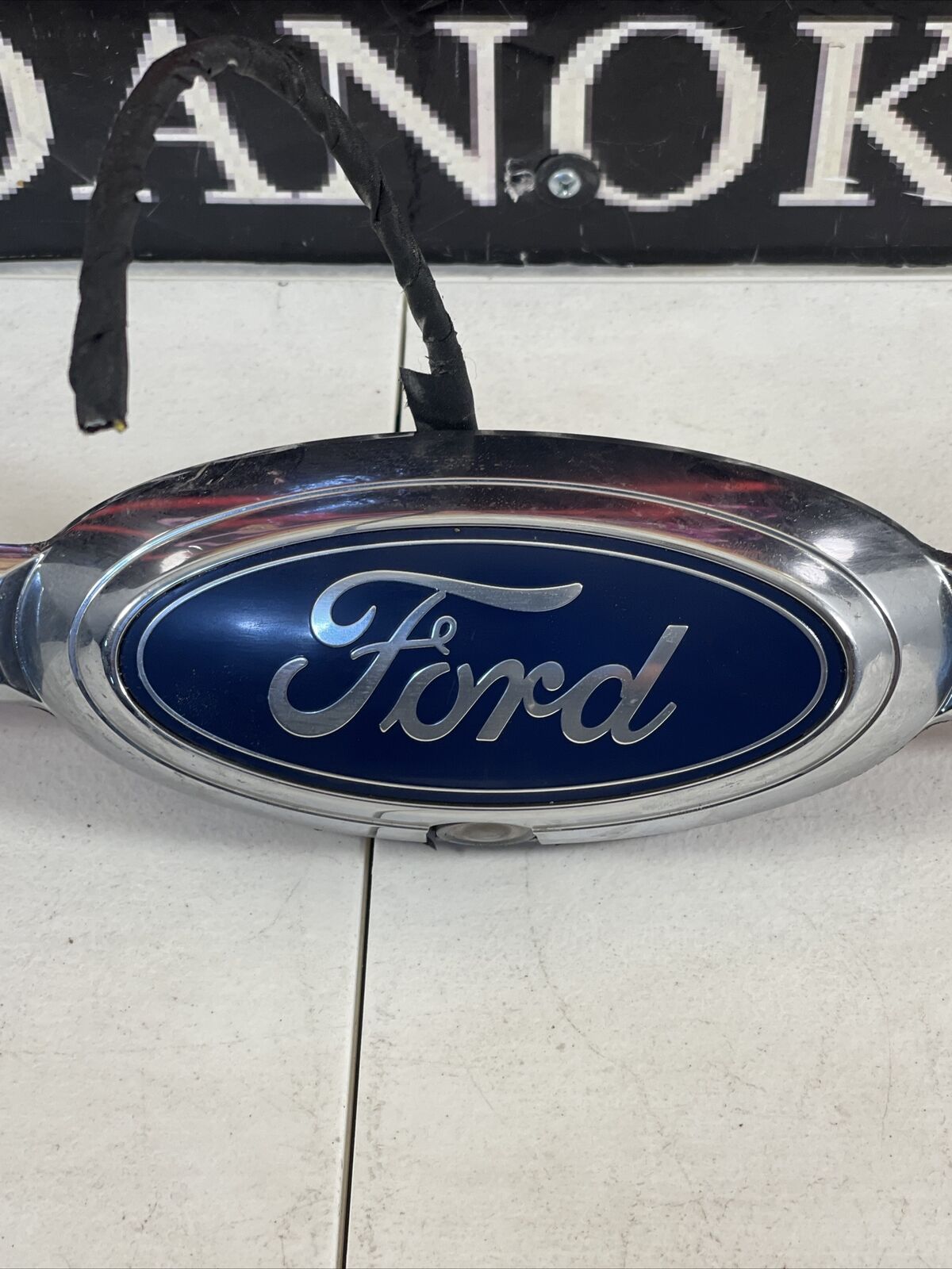 2013-2019 Ford Taurus Rear Center Trunk Trim Molding W/ Camera OEM